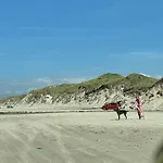 Veludstyret I Unik 350 M Fra Laekker Badestrand - Helarsbolig