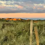 Veludstyret I Unik 350 M Fra Laekker Badestrand - Helarsbolig *