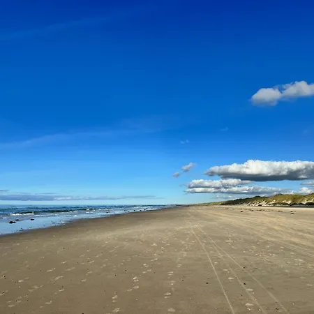 Veludstyret I Unik 350 M Fra Laekker Badestrand - Helarsbolig