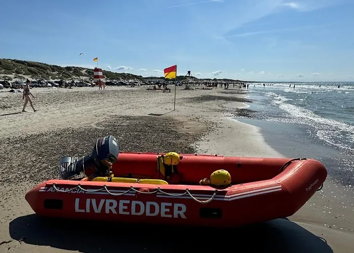 Holiday home Veludstyret I Unik 350 M Fra Laekker Badestrand - Helarsbolig