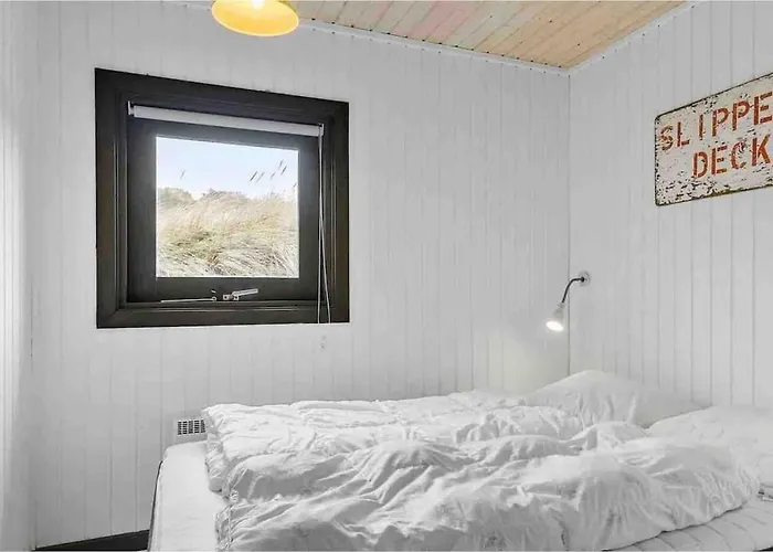 Holiday home Veludstyret I Unik 350 M Fra Laekker Badestrand - Helarsbolig Saltum