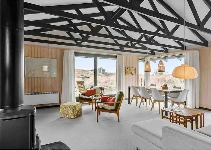 Holiday home Veludstyret I Unik 350 M Fra Laekker Badestrand - Helarsbolig Saltum